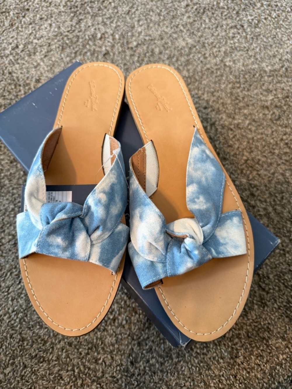 Universal Thread Blue Tie-Dye Knot Slide Sandals